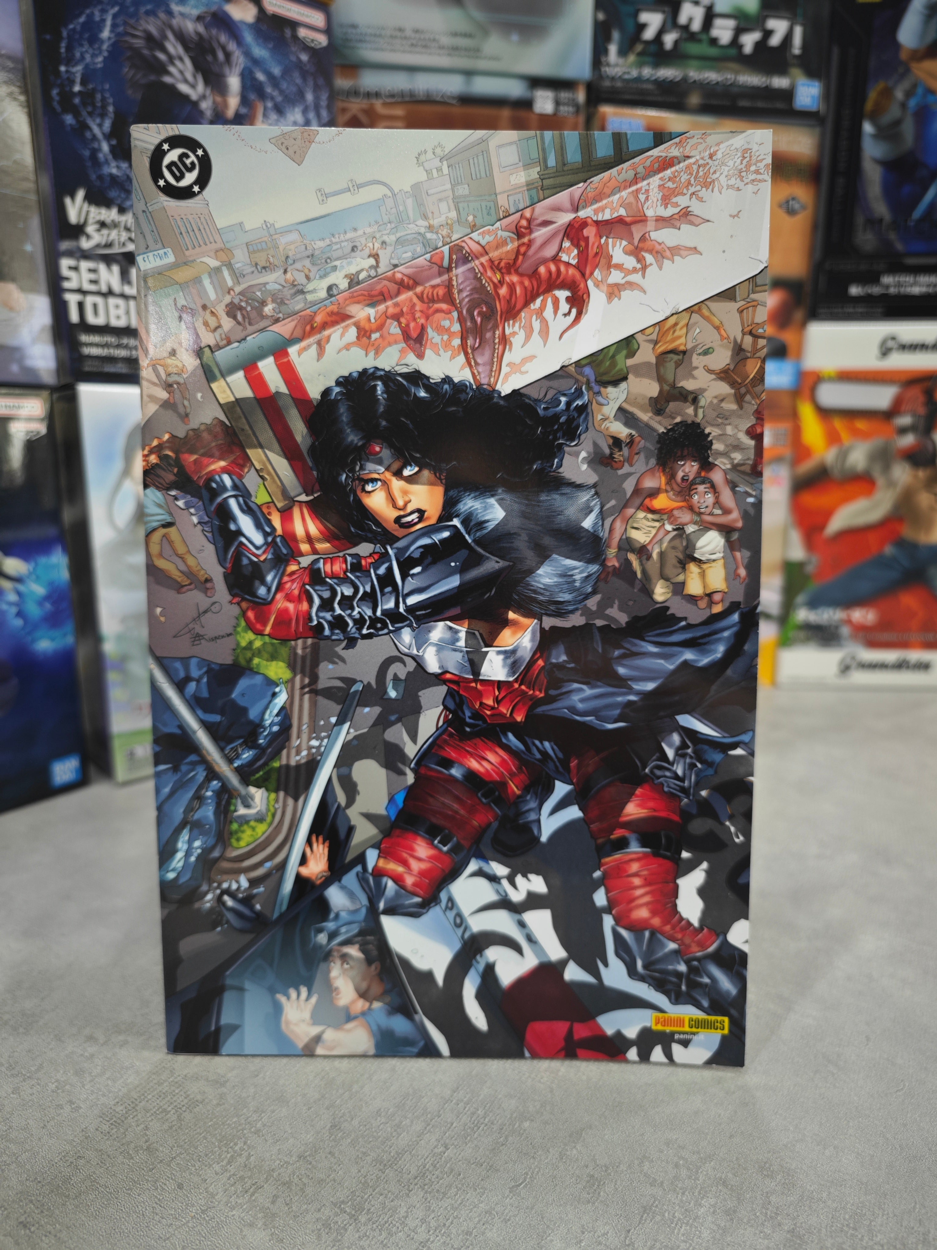 ABSOLUTE WONDER WOMAN 1 VARIANT