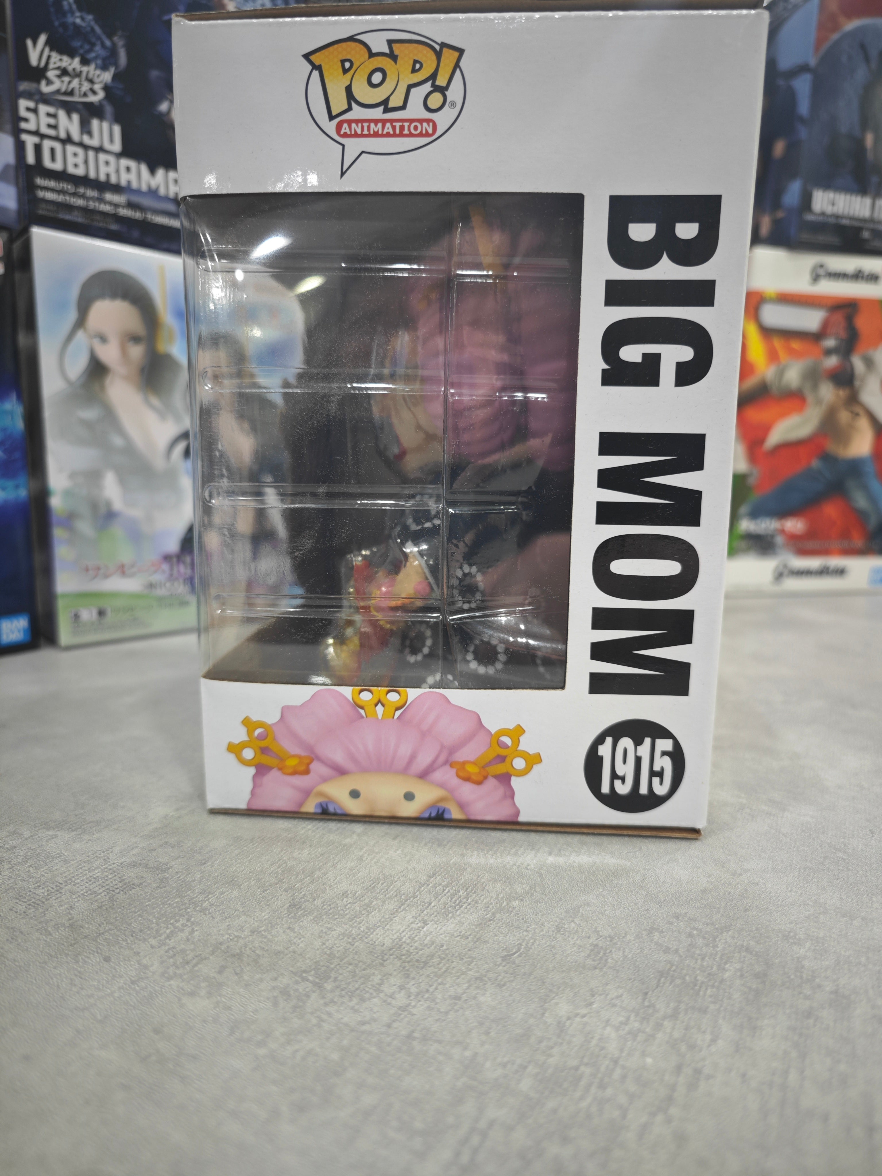 FUNKO BIG SIZED BIG MOM